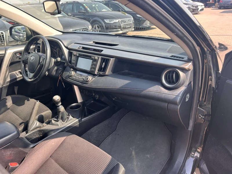 Toyota Rav4 2.2D-4D NAVI/KAMERA EURO 5, снимка 10 - Автомобили и джипове - 51131594