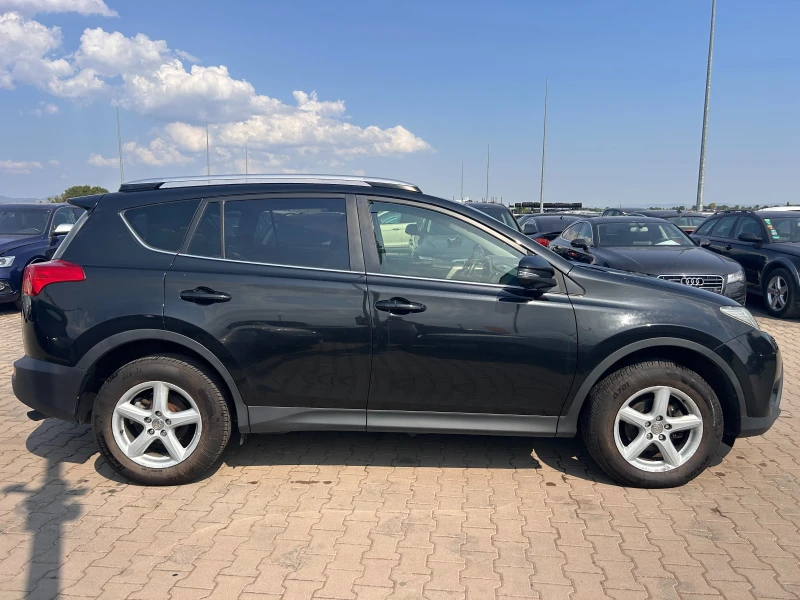 Toyota Rav4 2.2D-4D NAVI/KAMERA EURO 5, снимка 5 - Автомобили и джипове - 51131594