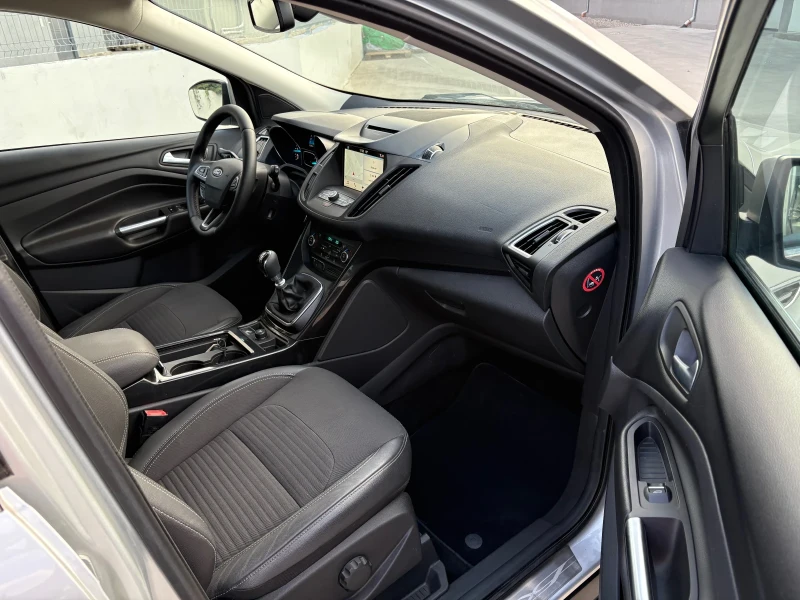 Ford Kuga Titanium 4x2 2.0 diesel 150kc Euro 6, снимка 16 - Автомобили и джипове - 52181266