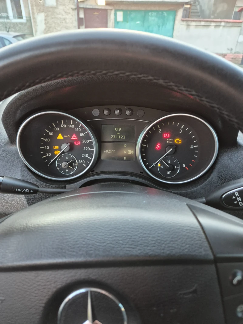 Mercedes-Benz ML 320, снимка 9 - Автомобили и джипове - 52814224