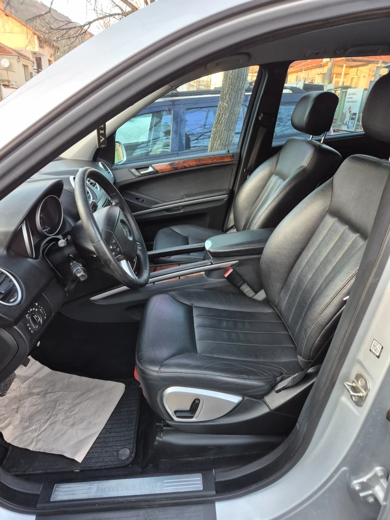 Mercedes-Benz ML 320, снимка 5 - Автомобили и джипове - 52814224