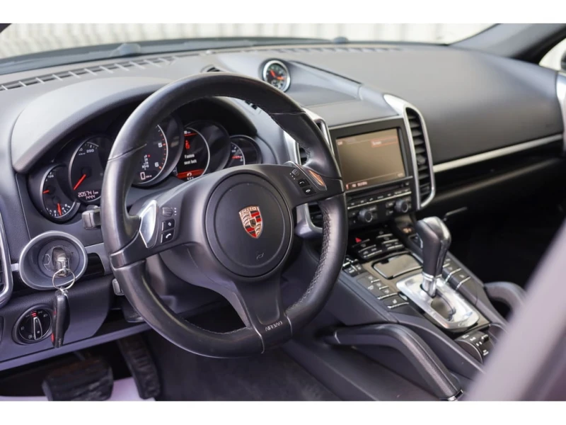Porsche Cayenne * AWD 4dr Diesel * CARFAX * ЦЕНА ДО БГ, снимка 8 - Автомобили и джипове - 52999639