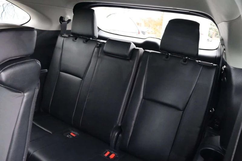 Toyota Highlander XLE AWD * CARFAX * ПОДГРЕВИ* ШИБИДАХ, снимка 9 - Автомобили и джипове - 53361434