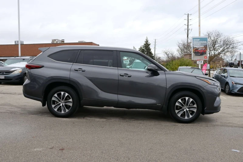 Toyota Highlander XLE AWD * CARFAX * ПОДГРЕВИ* ШИБИДАХ, снимка 4 - Автомобили и джипове - 53361434