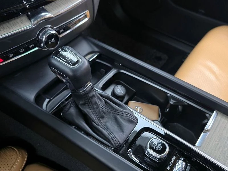Volvo XC60 * D5* ��������! | Mobile.bg � ����������� 9