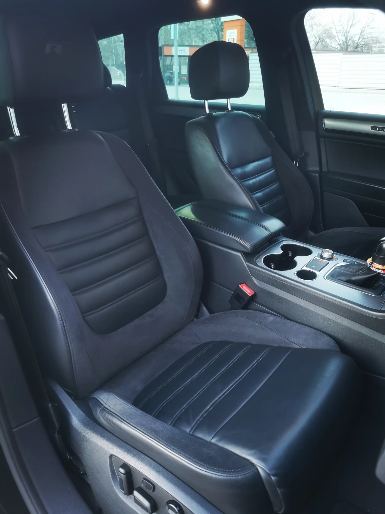 VW Touareg 2xR-line Facelift V6 3.0 TDI  | Mobile.bg   11