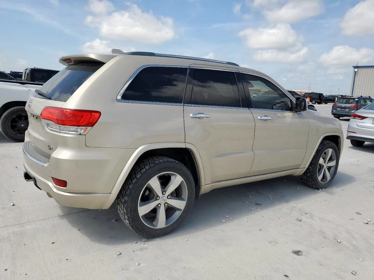 Jeep Grand cherokee 2014 JEEP GRAND CHEROKEE OVERLAND - изображение 4
