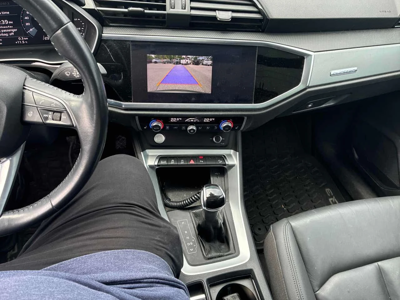 Audi Q3 * Progressiv * CARFAX * БЕЗ ПЪРВОНАЧАЛНА ВНОСКА, снимка 9 - Автомобили и джипове - 54651892