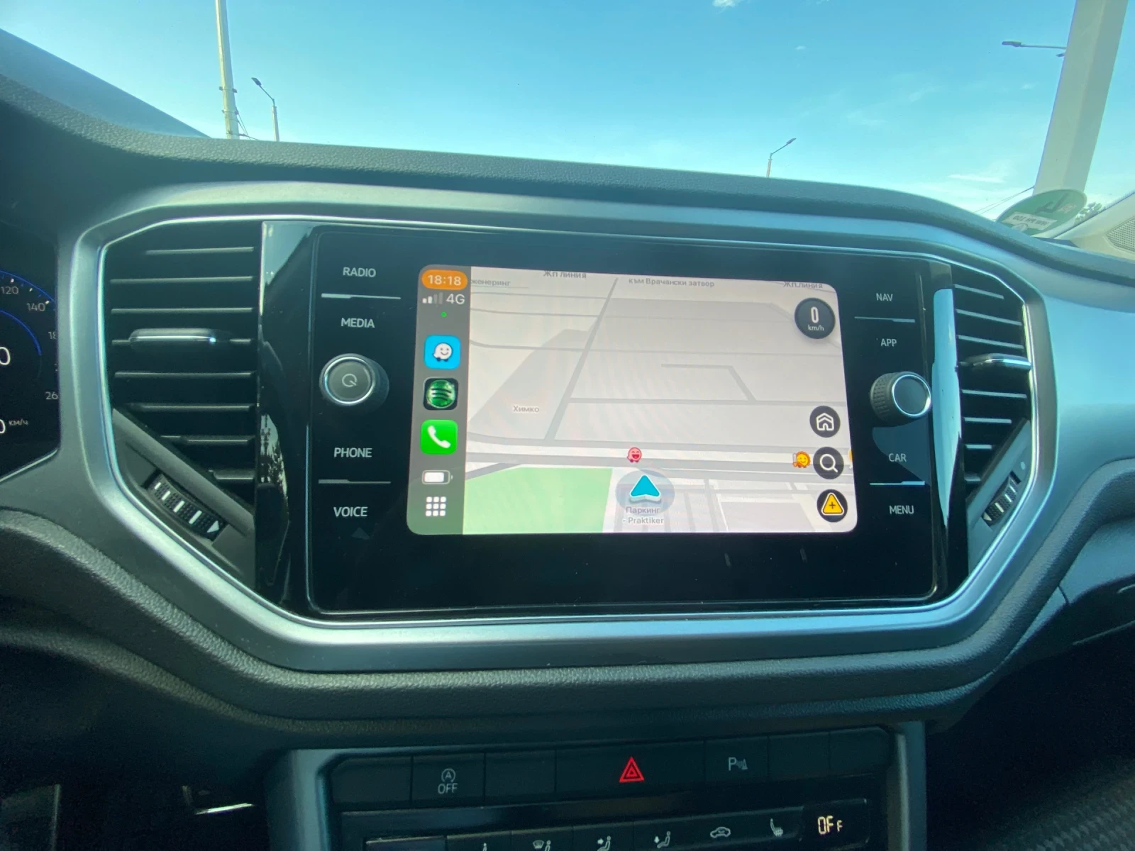VW T-Roc R-Line 2021, снимка 7 - Автомобили и джипове - 54685518