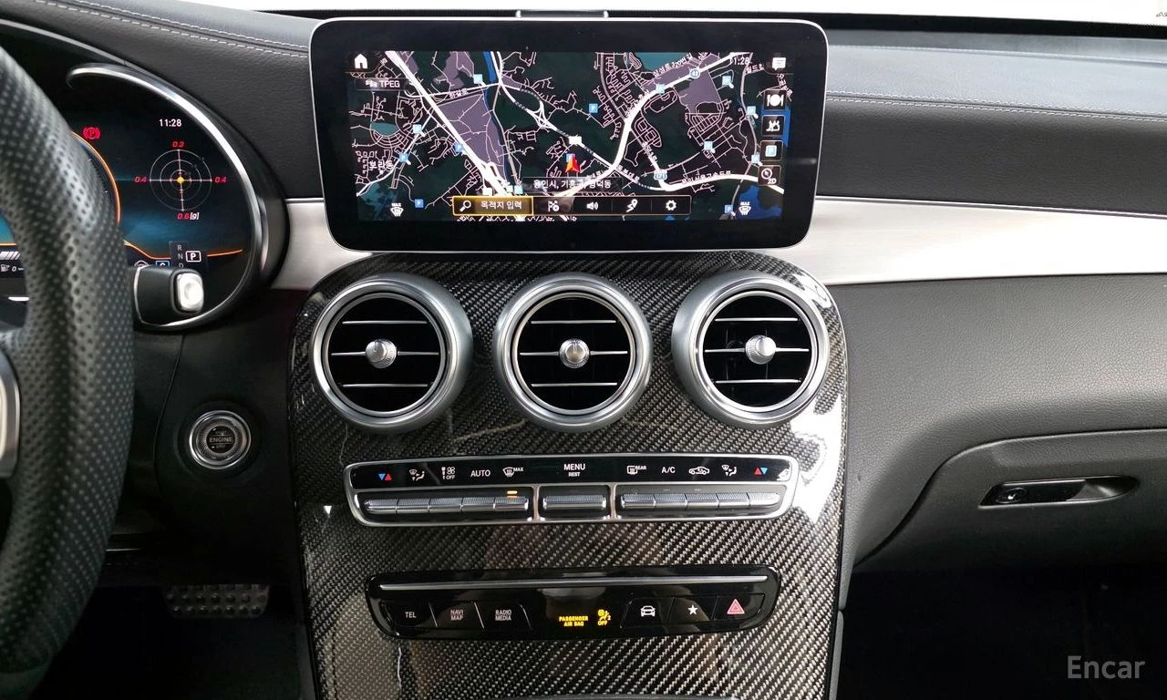 Mercedes-Benz GLC 63 AMG COUPE* S* 4MATIC+ * ПОДГРЕВ* НАВИГАЦИЯ* 360 КАМЕРА, снимка 8 - Автомобили и джипове - 54764202