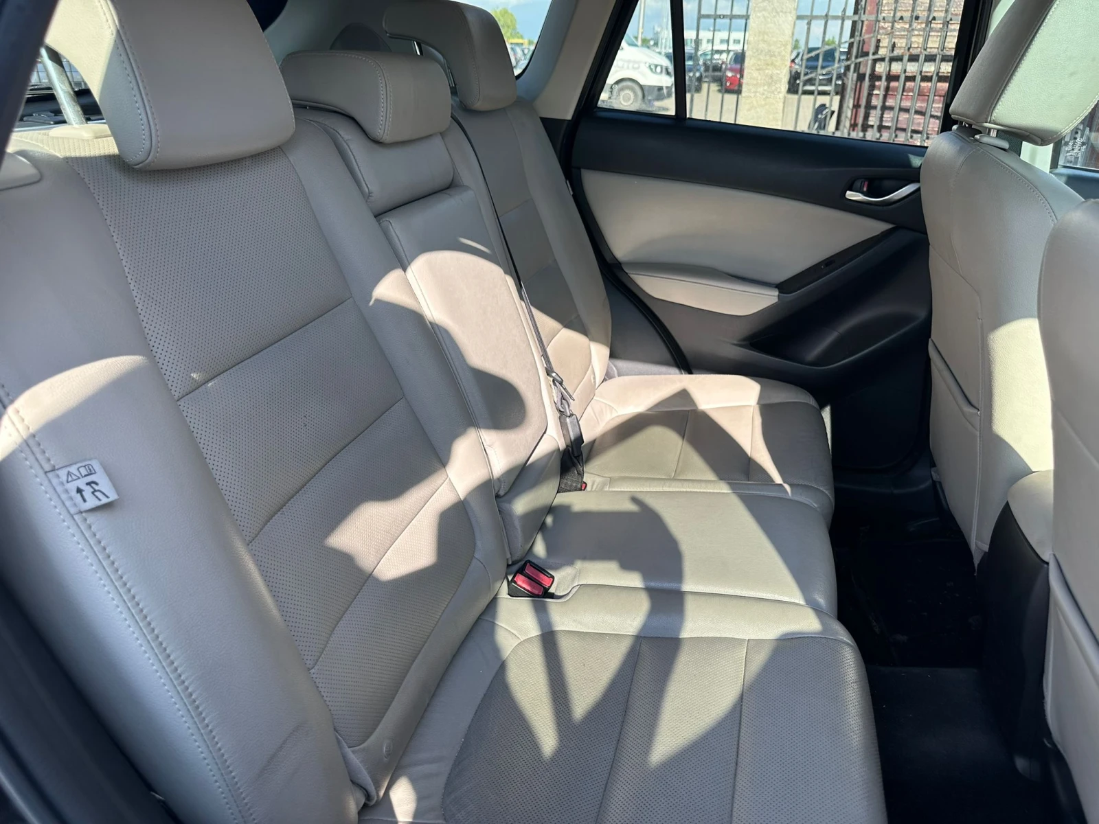 Mazda CX-5 / 2.2D / 4X4 / 175 HP / НЕ ПАЛИ / /, снимка 13 - Автомобили и джипове - 54777221