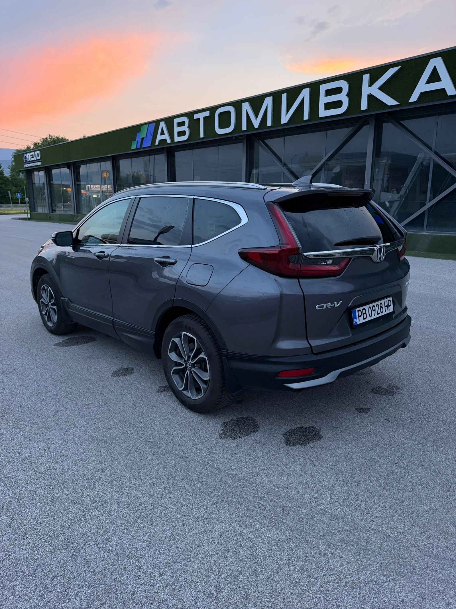 Honda Cr-v 1.5T, снимка 5 - Автомобили и джипове - 54847559