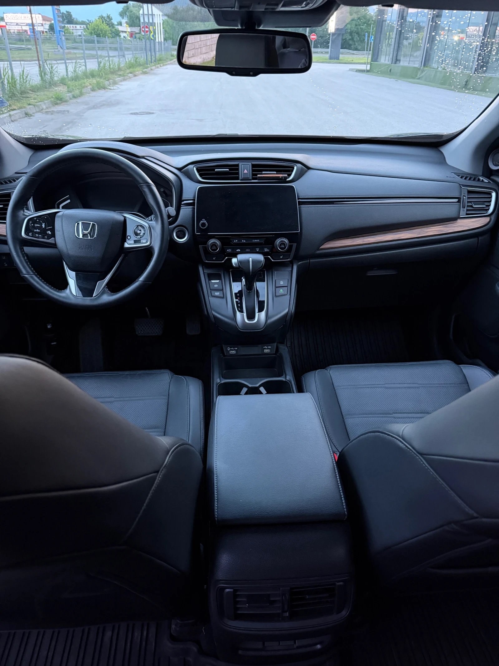 Honda Cr-v 1.5T, снимка 11 - Автомобили и джипове - 54847559