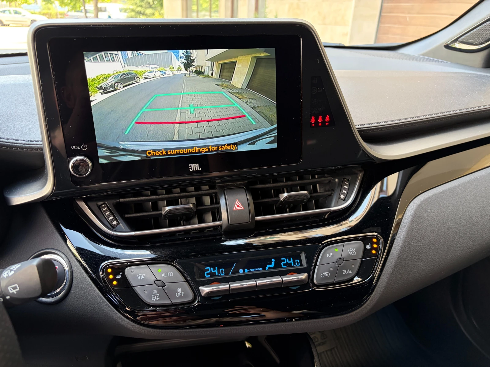 Toyota C-HR 2.0 HSD GR Sport- � �������� | Mobile.bg � ����������� 12