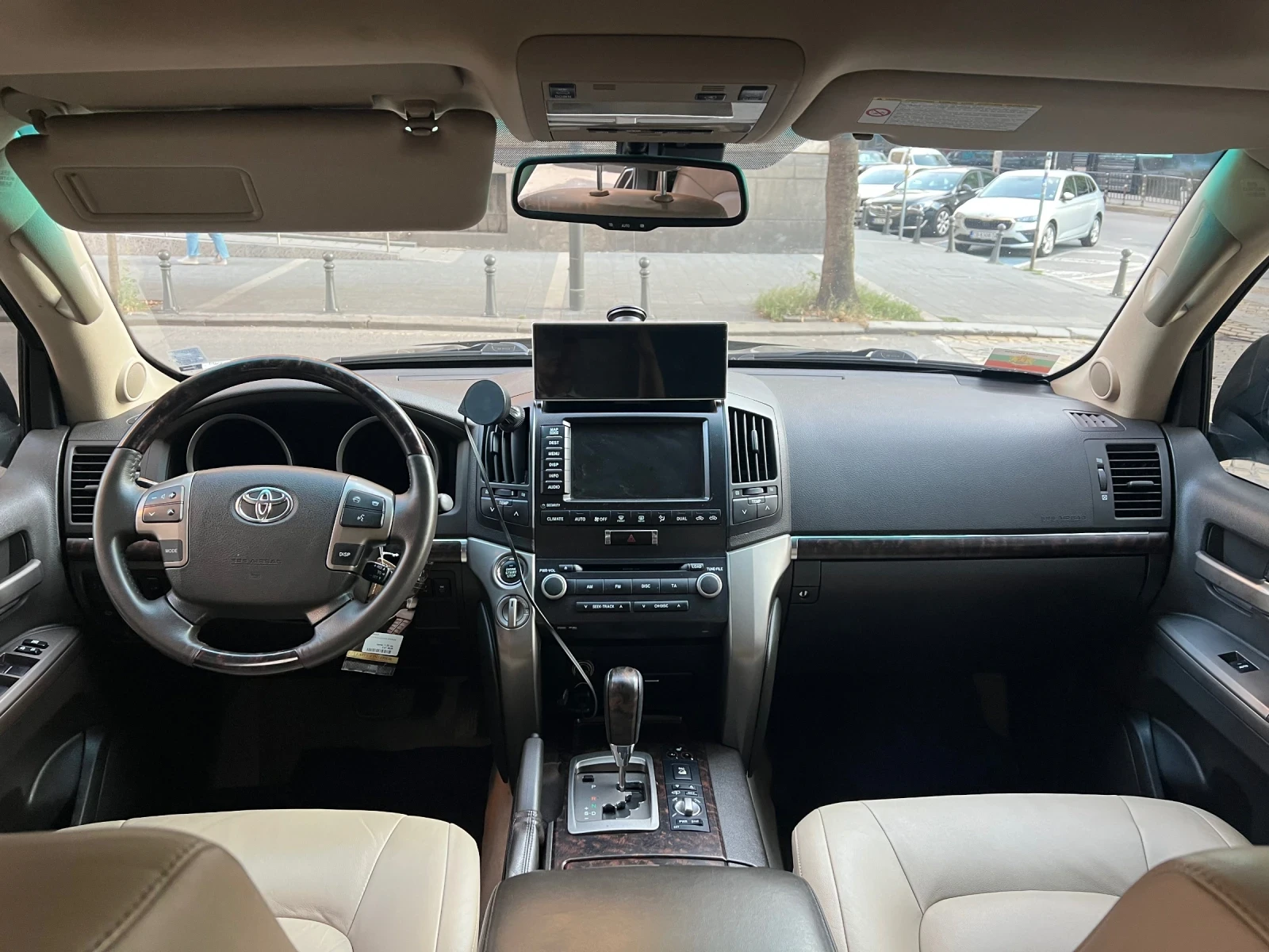 Toyota Land cruiser 200 1 СОБСТВЕНИК, снимка 11 - Автомобили и джипове - 55703949