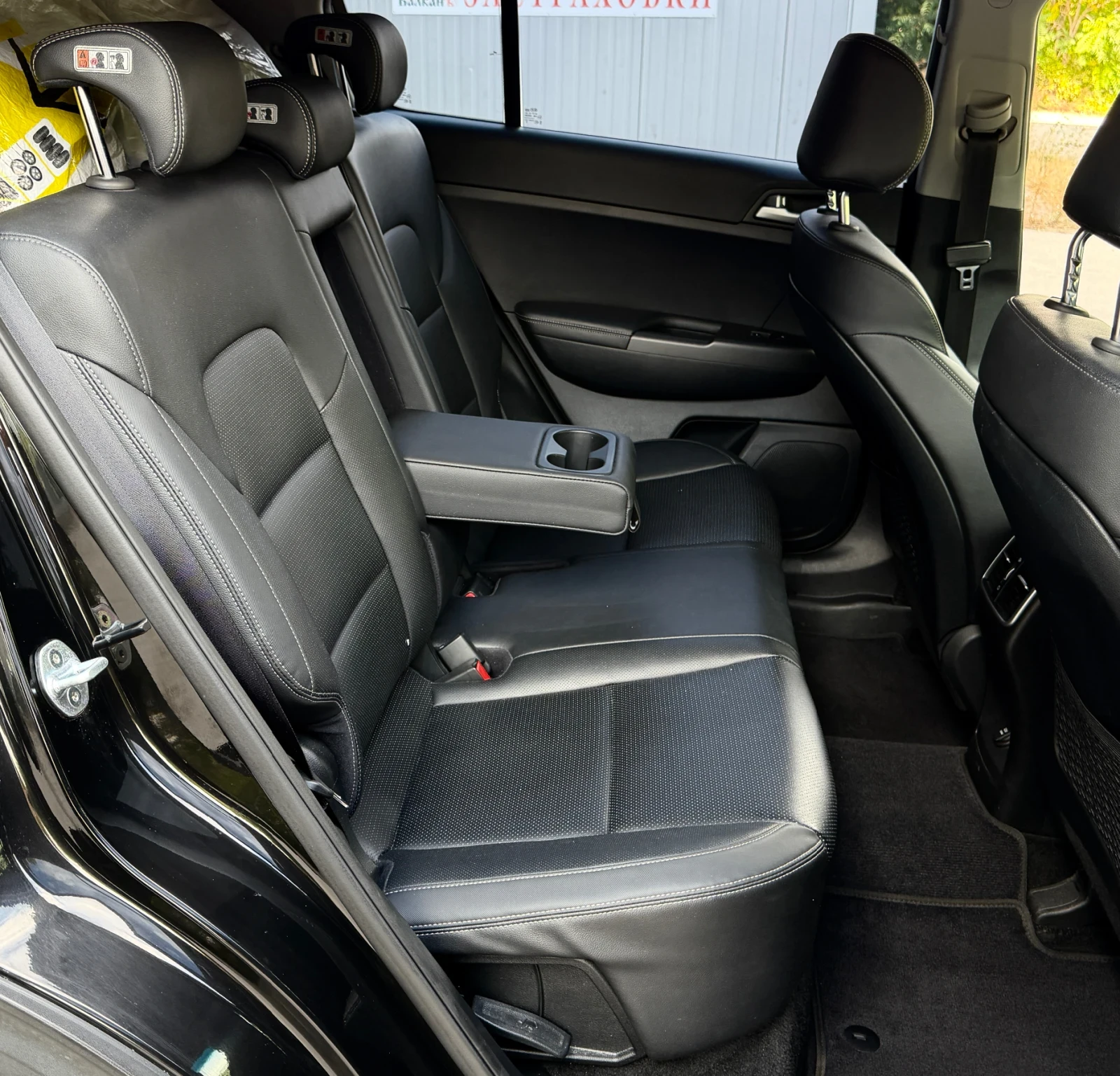Kia Sportage 95000км / обслужена, снимка 10 - Автомобили и джипове - 56304087