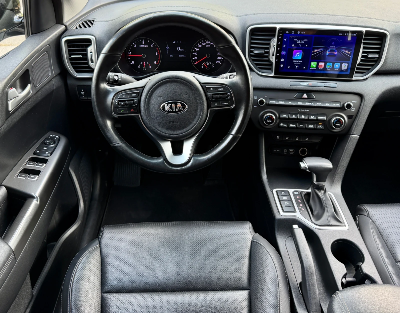 Kia Sportage 95000км / обслужена, снимка 7 - Автомобили и джипове - 56304087
