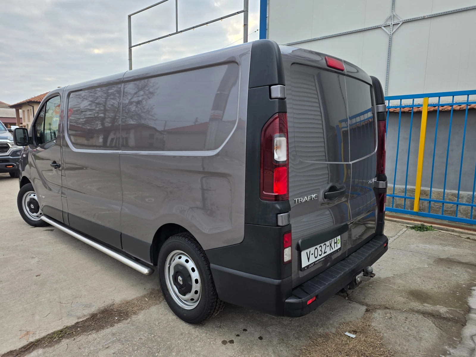 Renault Trafic 1.6dci - изображение 8