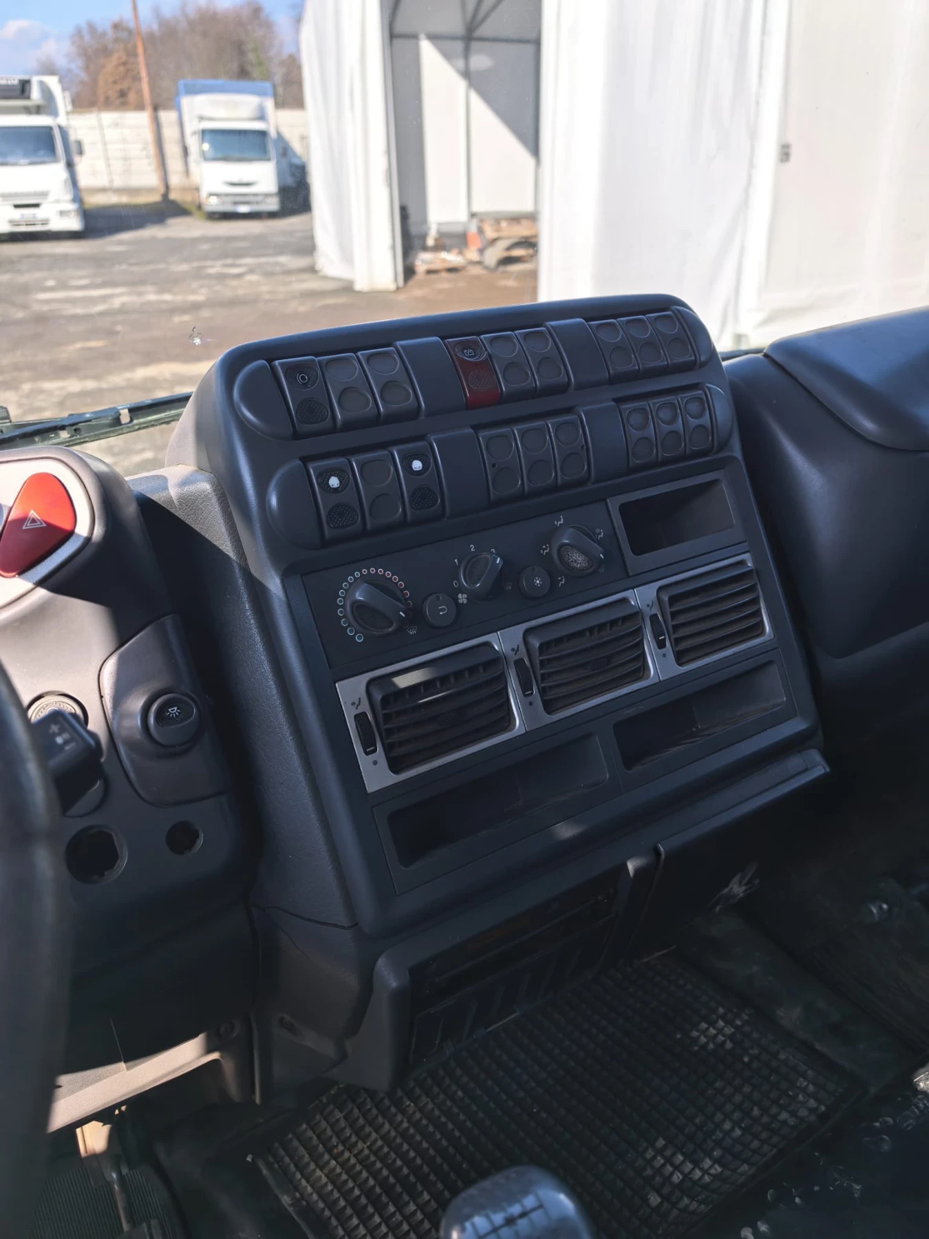 Iveco Eurocargo 12м.стрела/ euro5/ EFFER/ Италия/, снимка 15 - Камиони - 54002373
