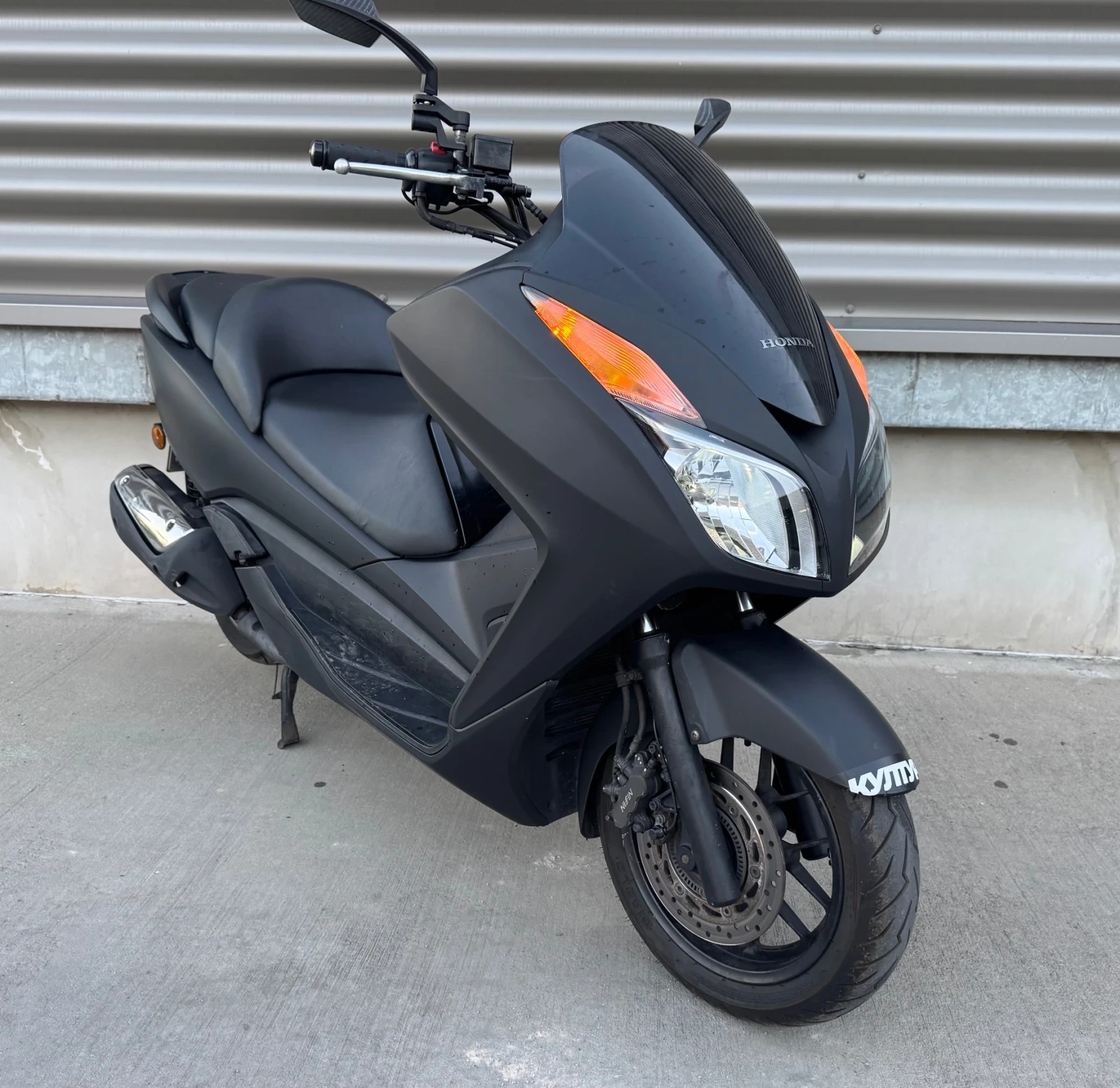 Honda Forza 300