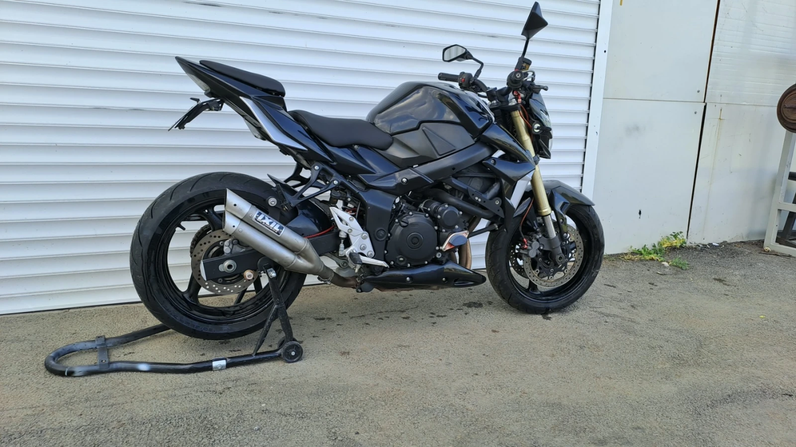 Suzuki Gsr 750 ABS, снимка 8 - Мотоциклети и мототехника - 54790534