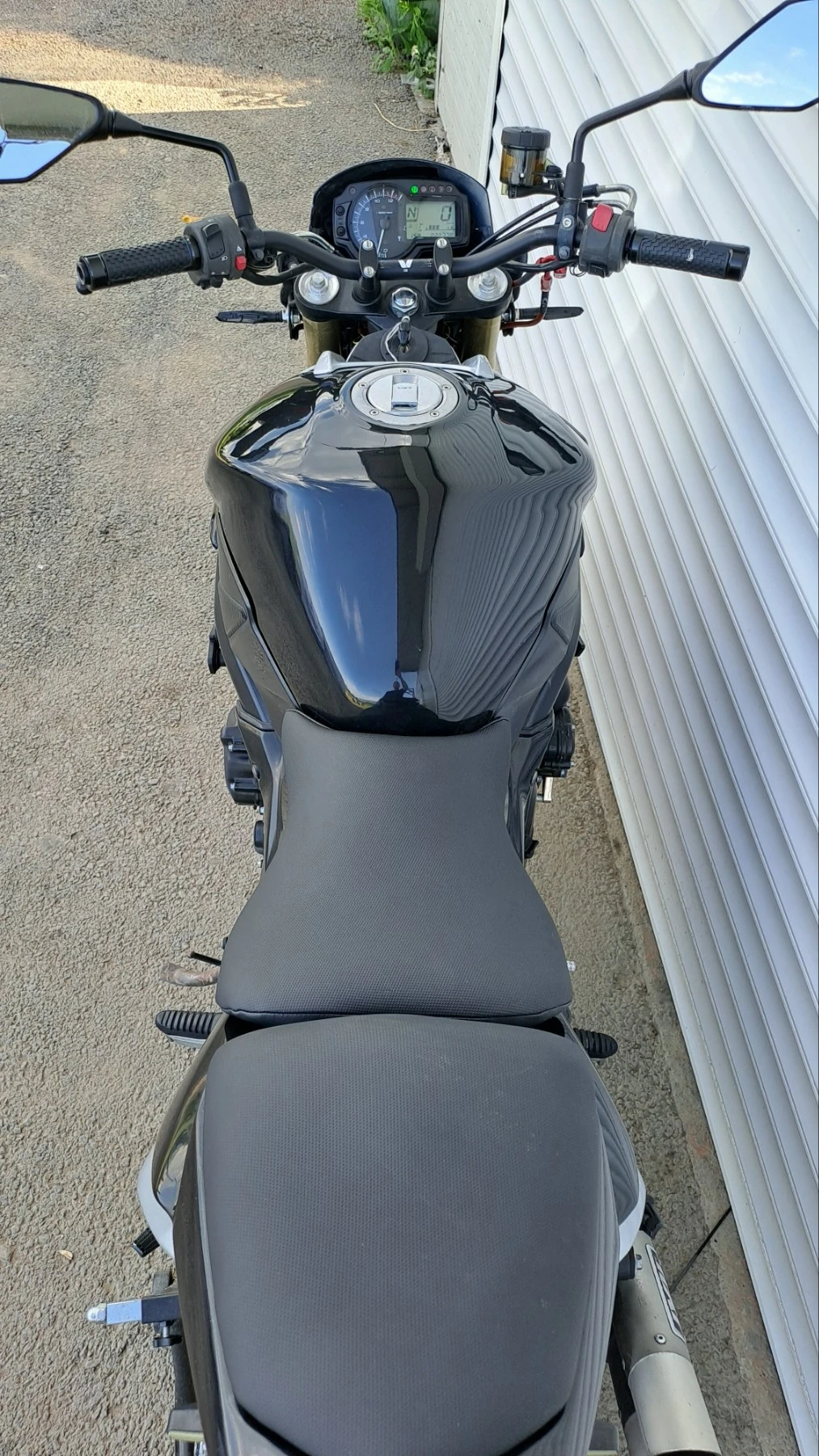Suzuki Gsr 750 ABS, снимка 11 - Мотоциклети и мототехника - 54790534