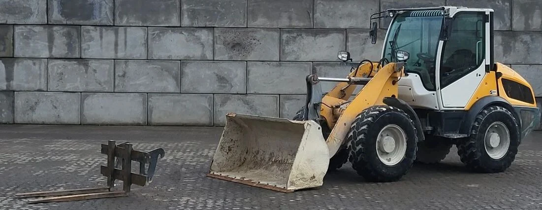 Челен товарач Liebherr L506 C, снимка 2 - Индустриална техника - 54448883
