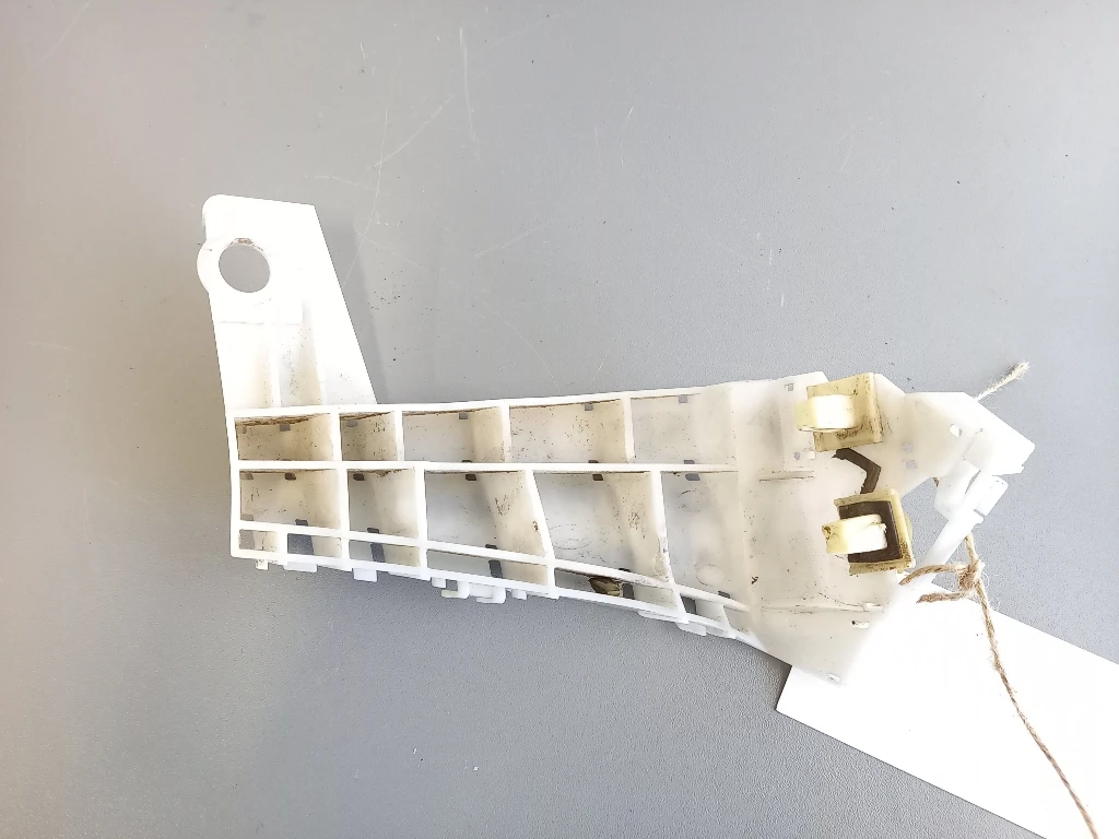 Водач държач задна броня десен Субару Форестър 10г (2)