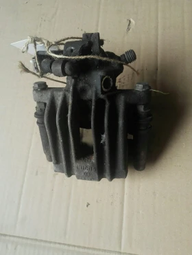 Спирачен апарат заден десен Шкода Румстер (фабия) 1.9тди