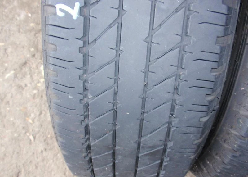 Гуми Летни 215/65R16, снимка 4 - Гуми и джанти - 6066176