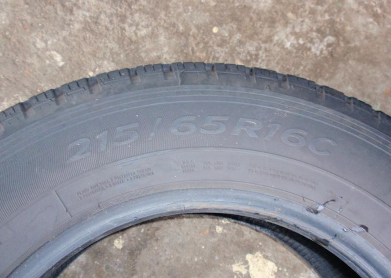 Гуми Летни 215/65R16, снимка 9 - Гуми и джанти - 6066176