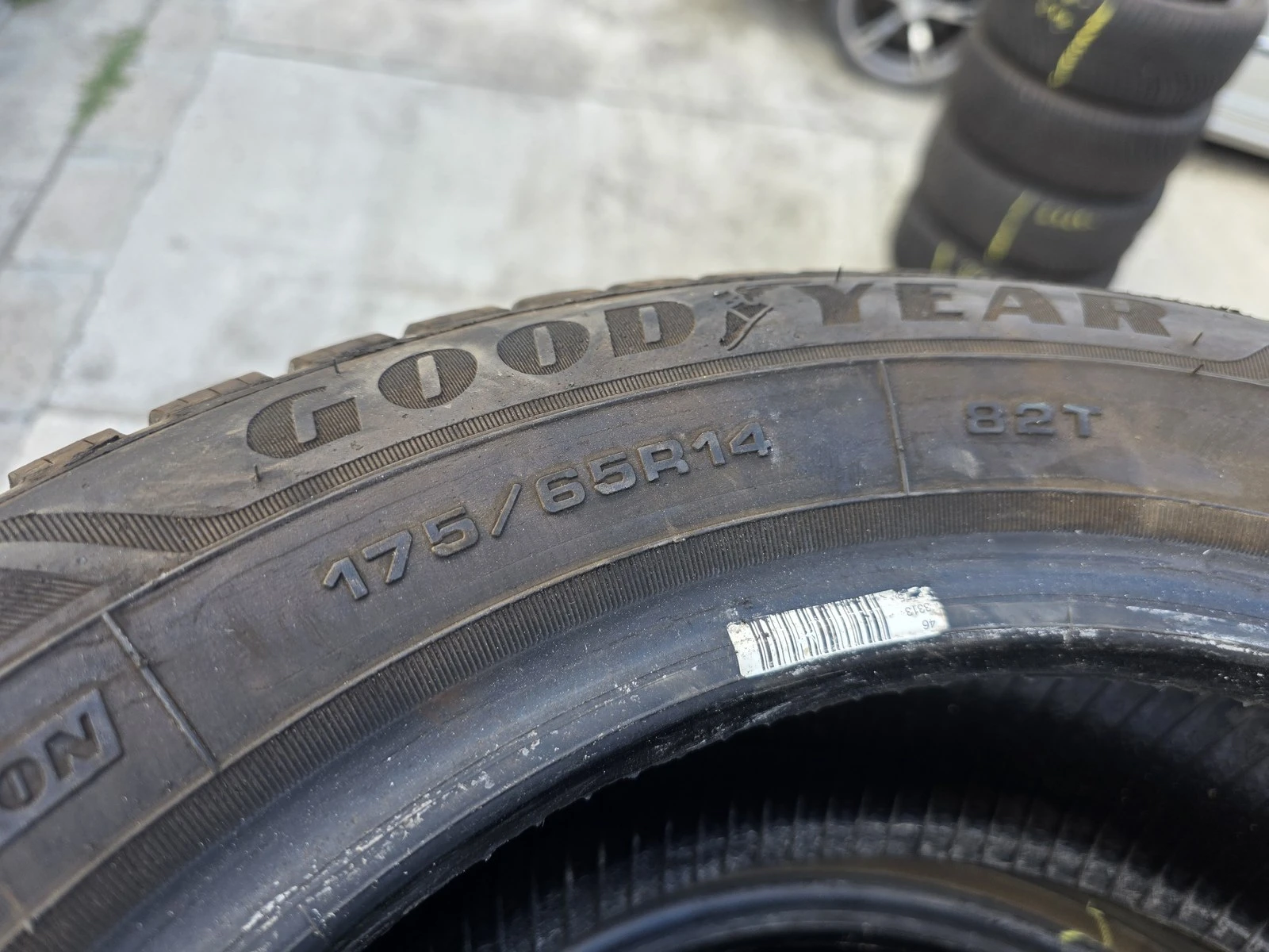 Гуми Зимни 175/65R14, снимка 5 - Гуми и джанти - 56726116