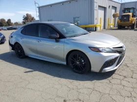     Toyota Camry XSE* * CARPLAY* *  