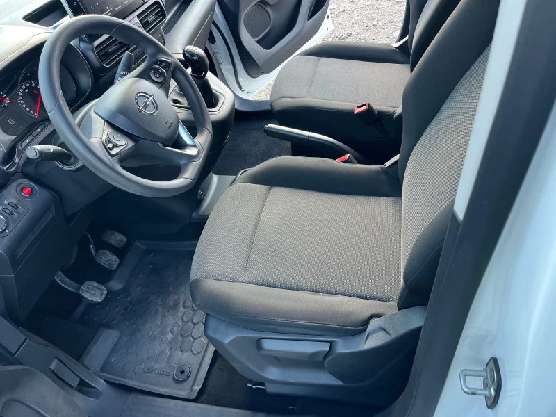 Opel Combo 1.6 HDI с Клима Лизинг Бартер, снимка 12 - Автомобили и джипове - 47559423