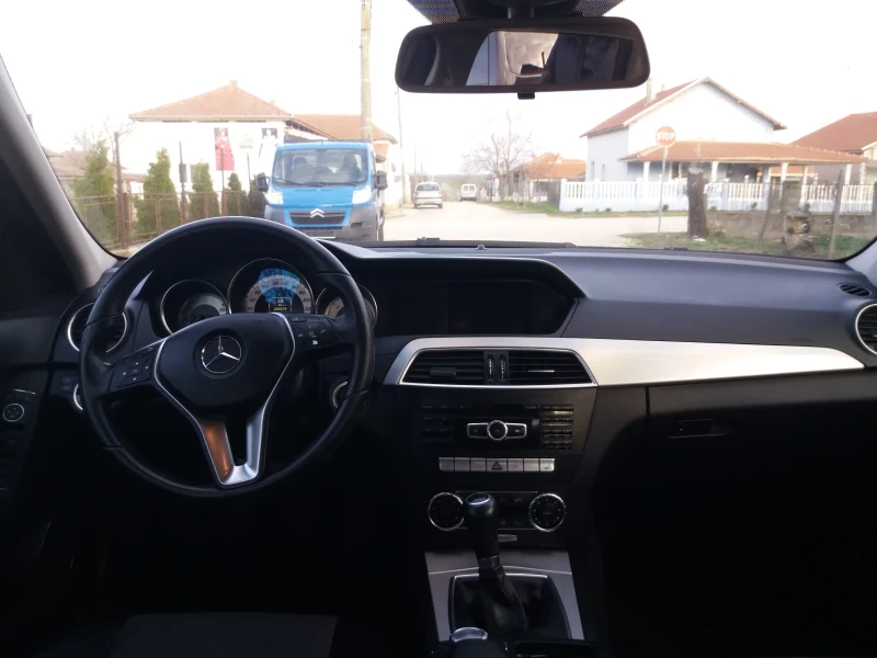 Mercedes-Benz C 220 2.2 CDI, снимка 12 - Автомобили и джипове - 47905778