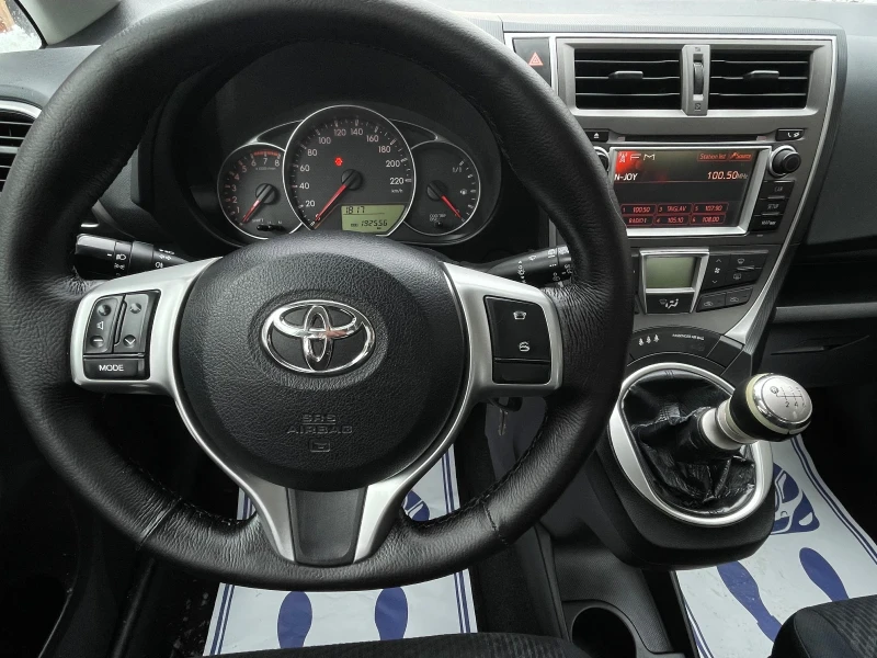 Toyota Verso S 1.3 i A/C, снимка 12 - Автомобили и джипове - 49189277