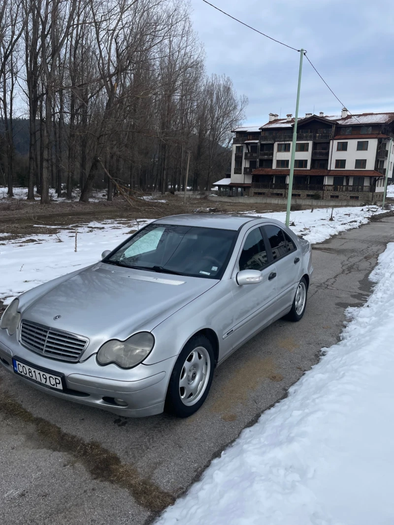 Mercedes-Benz C 200, снимка 3 - Автомобили и джипове - 49245553