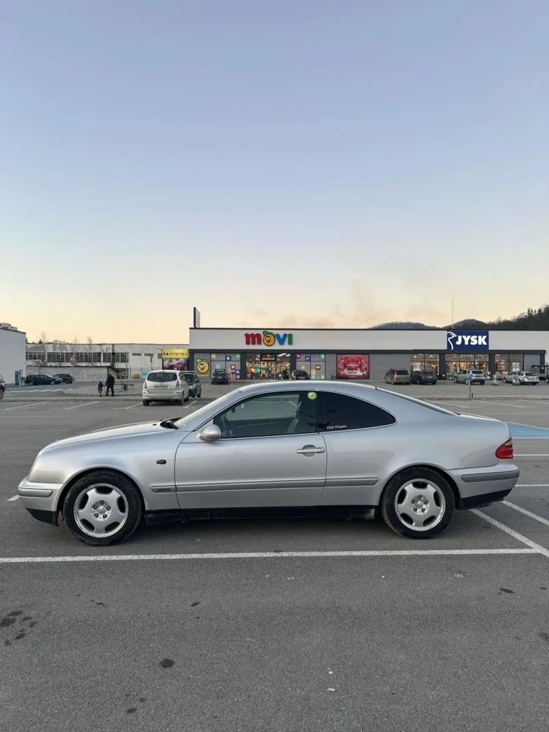 Mercedes-Benz CLK, снимка 4 - Автомобили и джипове - 49362750