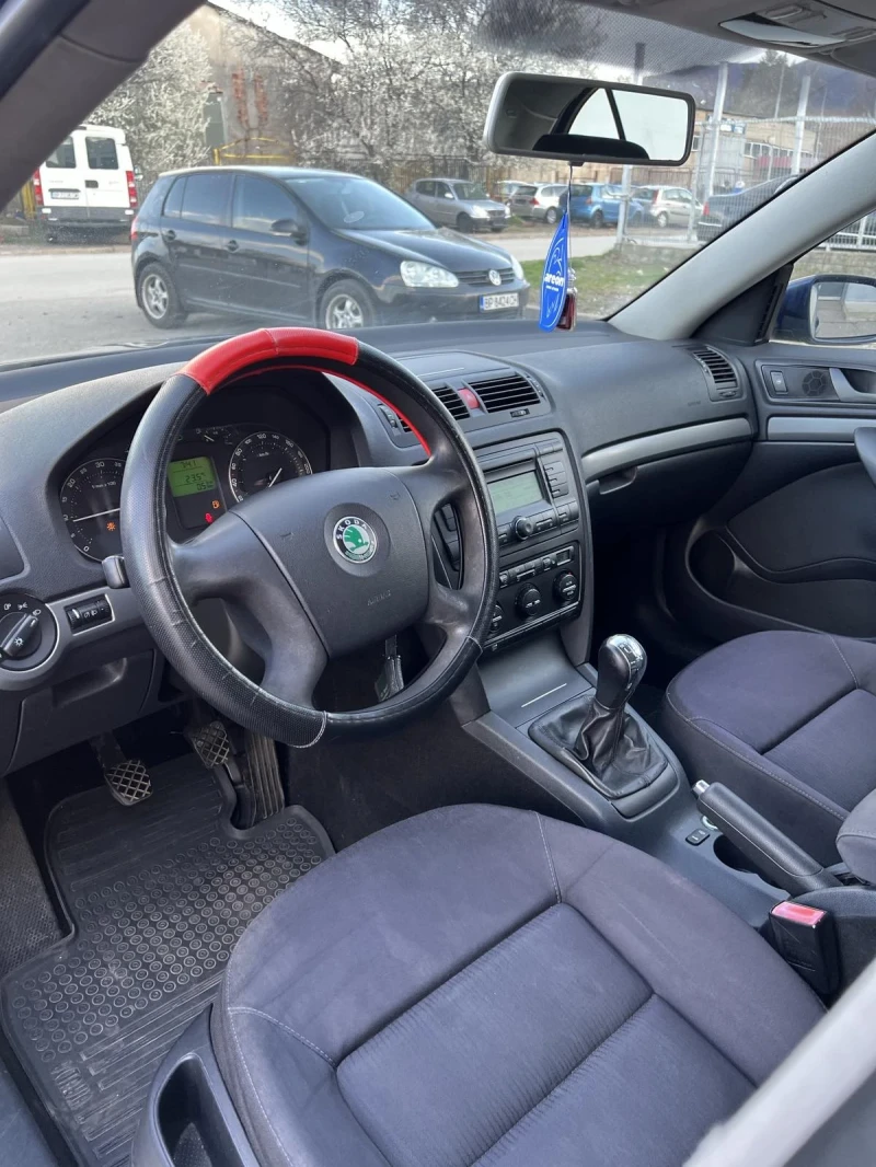 Skoda Octavia TDI 105 кс, снимка 13 - Автомобили и джипове - 49565792