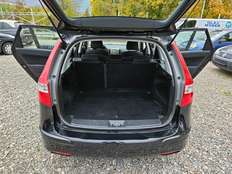 Hyundai I30 1.4 CW Facelifte 105кс, снимка 15 - Автомобили и джипове - 52321342