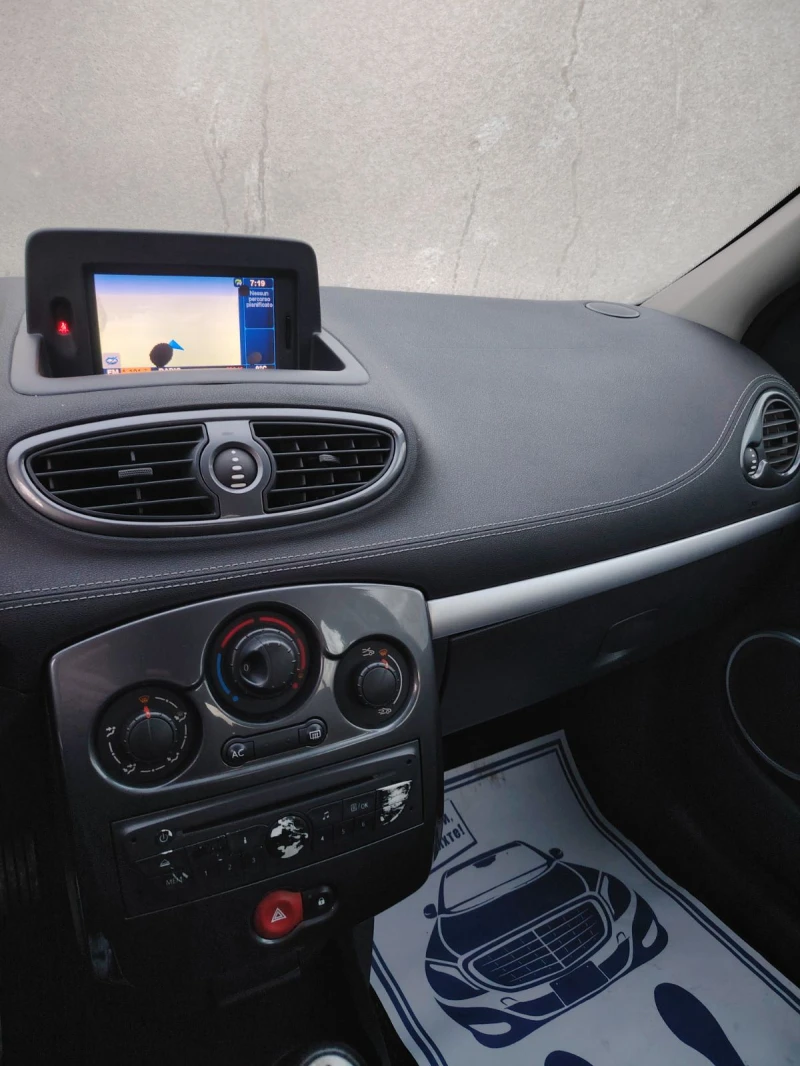Renault Clio 1.2, снимка 3 - Автомобили и джипове - 52669525