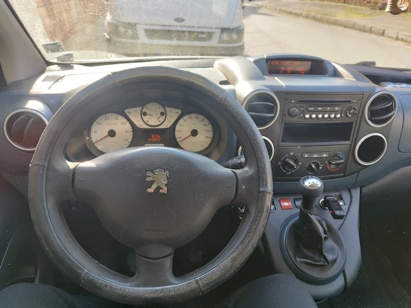 Peugeot Partner 1.6, снимка 8 - Автомобили и джипове - 52845924