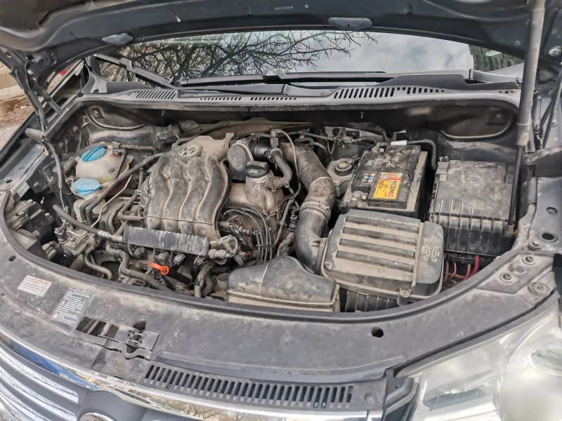 VW Touran Volkswagen Touran 1.4 метан, 7 мест. , снимка 12 - Автомобили и джипове - 52858435