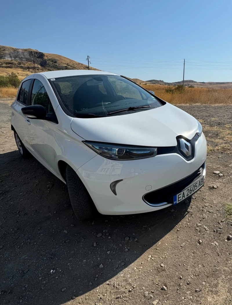 Renault Zoe 41kw 90 к.с. 51000 км пробег, нови гуми