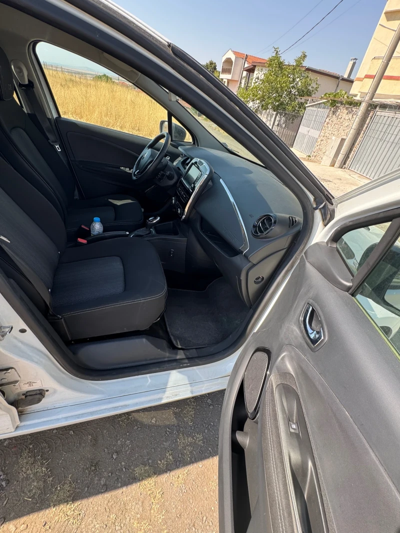 Renault Zoe 41kw 90 к.с. 51000 км пробег, нови гуми, снимка 10 - Автомобили и джипове - 52874483