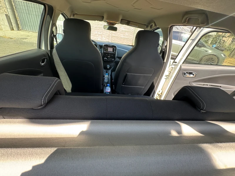 Renault Zoe 41kw 90 к.с. 51000 км пробег, нови гуми, снимка 9 - Автомобили и джипове - 52874483