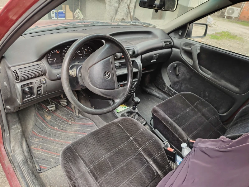 Opel Astra 1992, снимка 9 - Автомобили и джипове - 53178527