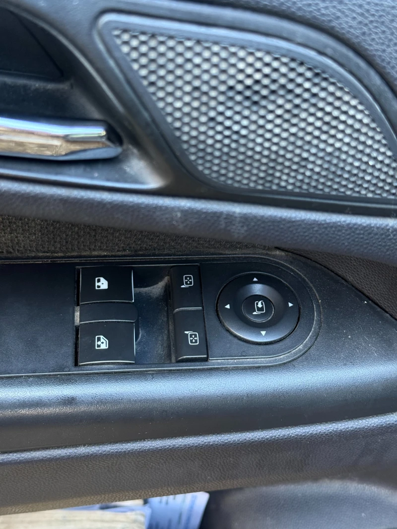 Opel Zafira B, снимка 9 - Автомобили и джипове - 53401809