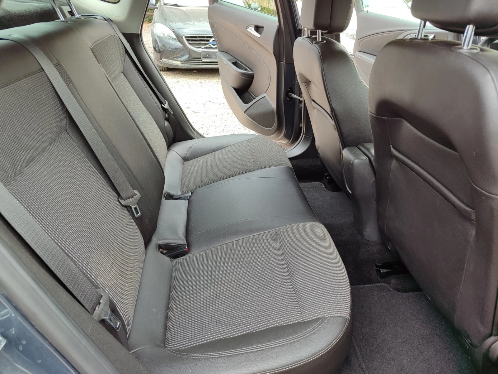 Opel Astra 1.7 CDTI | Mobile.bg — изображение 11