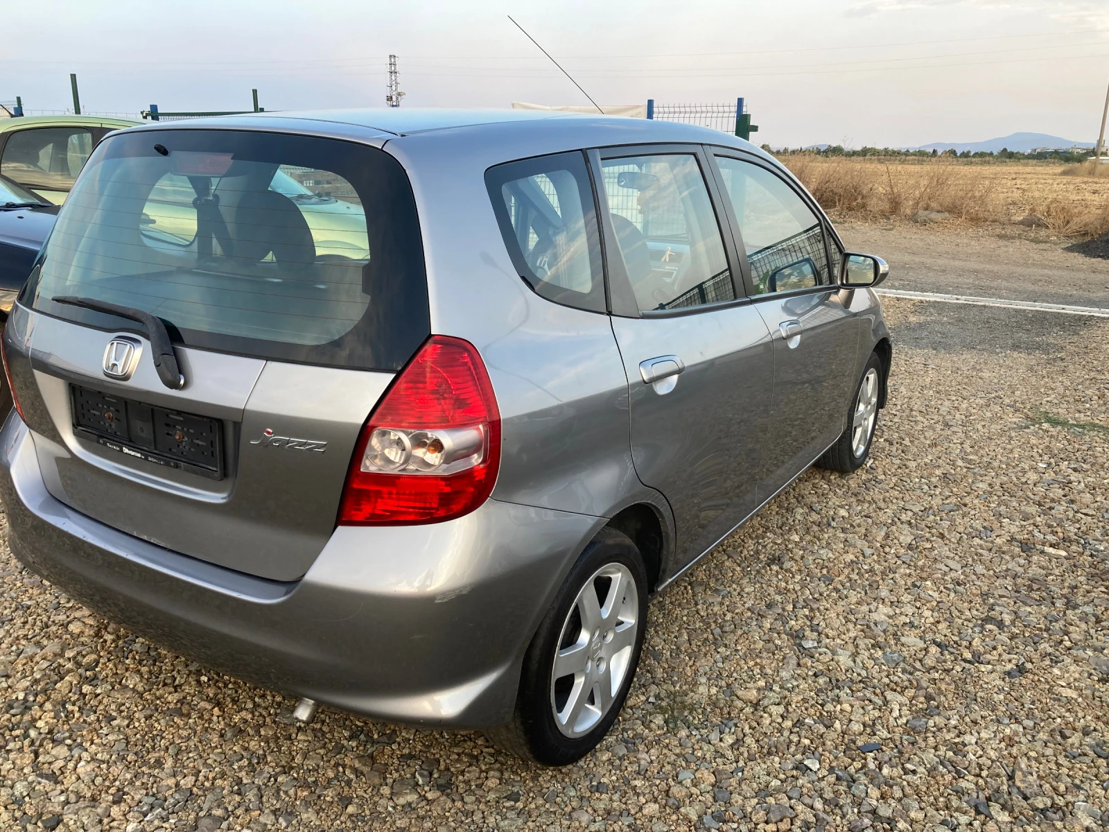 Honda Jazz 1.4i - изображение 5